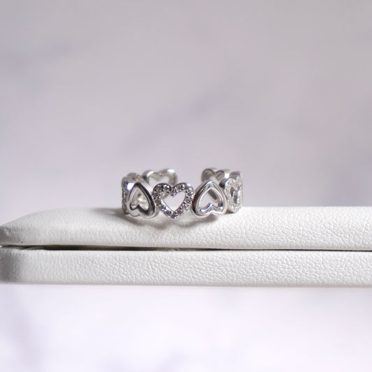 Anello Fascia Di Cuori Lucenti