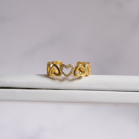 Anello Fascia Di Cuori Lucenti